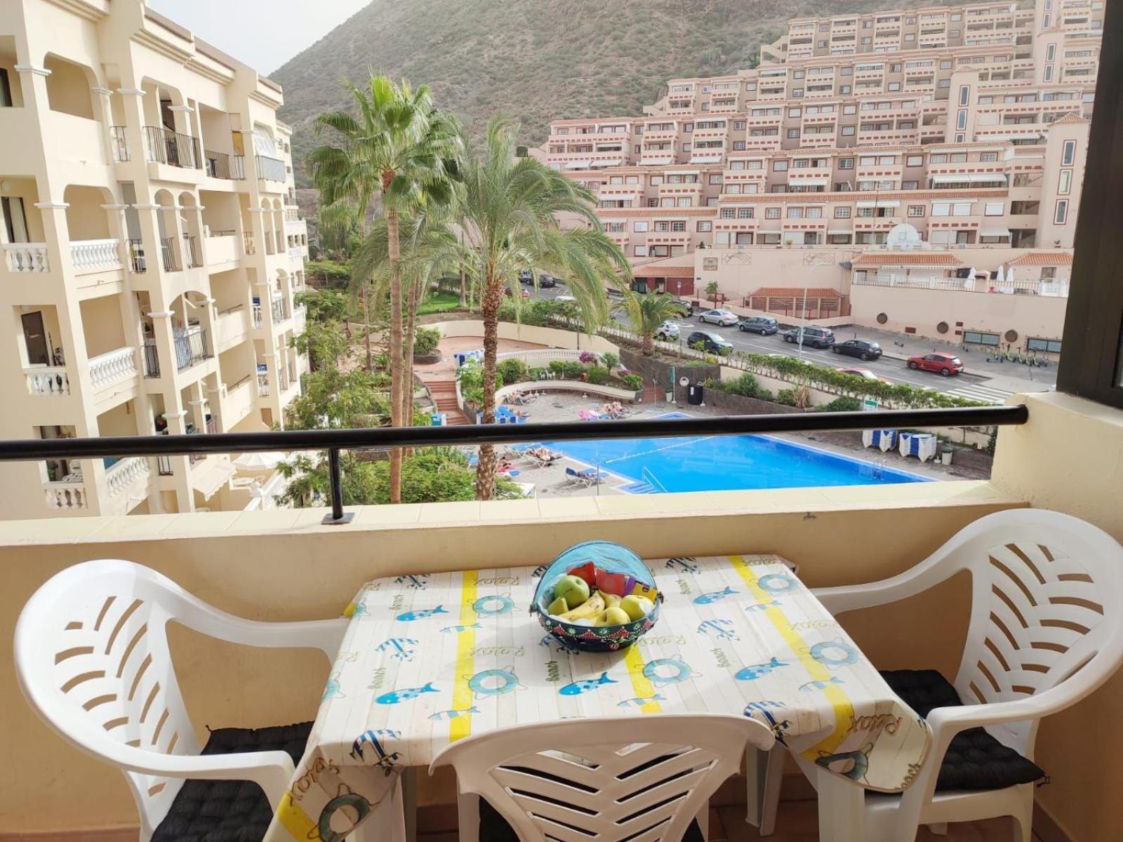 Castle Margherita'S Apartments Los Cristianos  Esterno foto